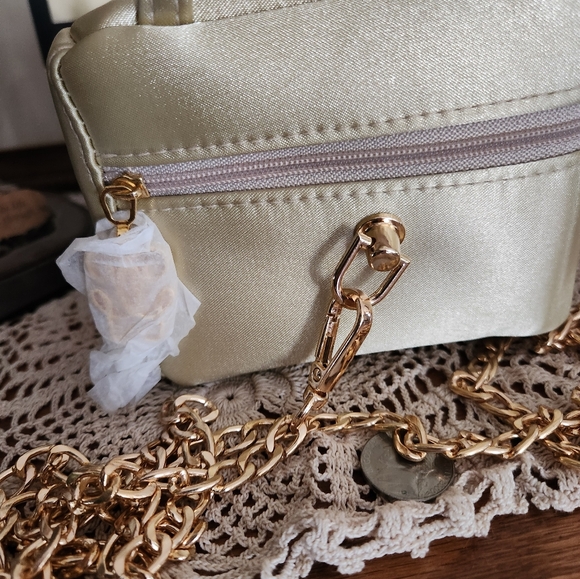 NEW GUERLAIN PARIS SM BOX HANDBAG/CROSSBODY - Picture 6 of 8